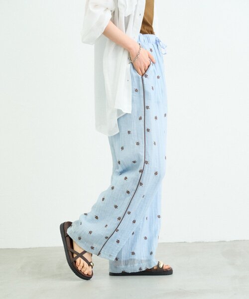 ワイドパンツ パンツ 「着映え/3サイズ展開」楊柳花柄刺繍イージーパンツ レディースの画像
