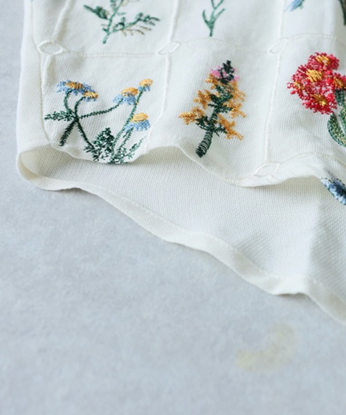 antiqua（アンティカ） ブラウス シャツ 半袖 バンドカラー 花柄 刺繍