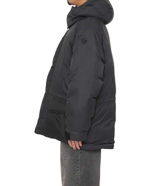 マーモット MARMOT TOMMJL26CH ダウンジャケット シームレス マットブラック Lサイズ アウトドア 防寒 登山 Marmot ダウンジャケット ダウン / マーモット：別注 MAMMOTH