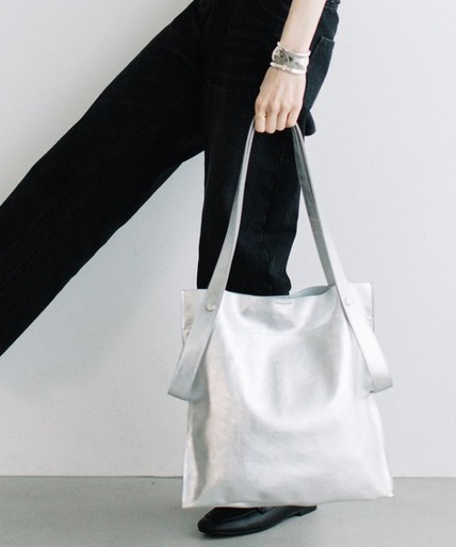 美品 BEAUREビュレトートバッグ ショルダー シルバー カウレザー