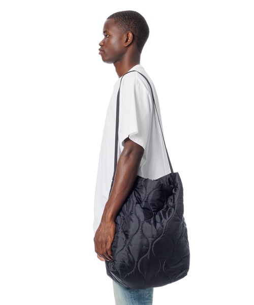 【未使用】早い者勝ち⭐︎本日限定⭐︎ブラックキルティング ショルダーバッグノベルティ DAILY STANDARD by SANDINISTA ショルダーバッグ Quilted Shoulder Bag