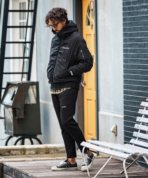 felkod パンツ mp12843-Zip Accent Cardboard Knit Pants メンズ