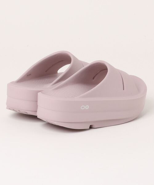 「OOFOS」 ヒールサンダル 6 ピンク レディース_画像2