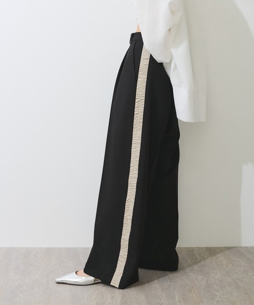 「ADAM ET ROPE'」 パンツ 36 ベージュ系その他 レディースの画像