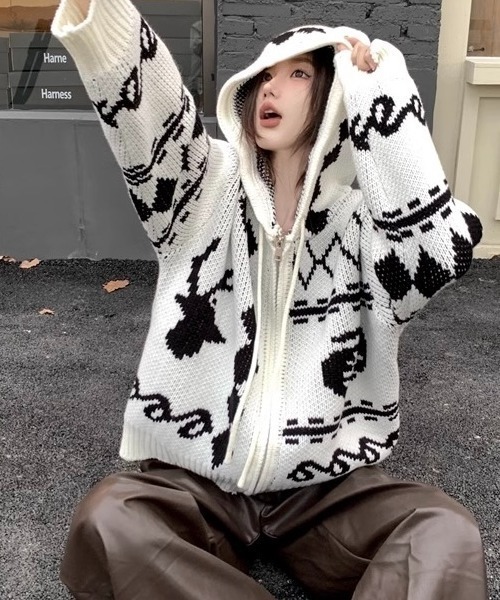 #wnc ヒステリックグラマー HYSTERICGLAMOUR ニット セーター FREE 濃グレー ピンク 総柄 長袖 オルテガ ネイティブ柄 レディース [942193] CAMPAIGN LOGOワッペン ボーダーセーター|HYSTERIC GLAMOUR