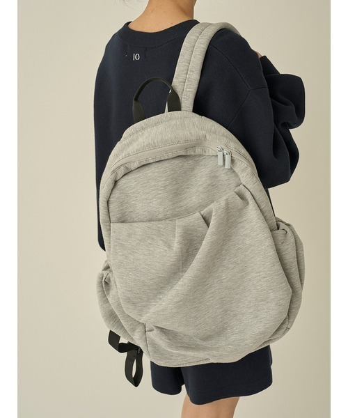 emmi デイバック リュック ポンチギャザーボディーバックパック