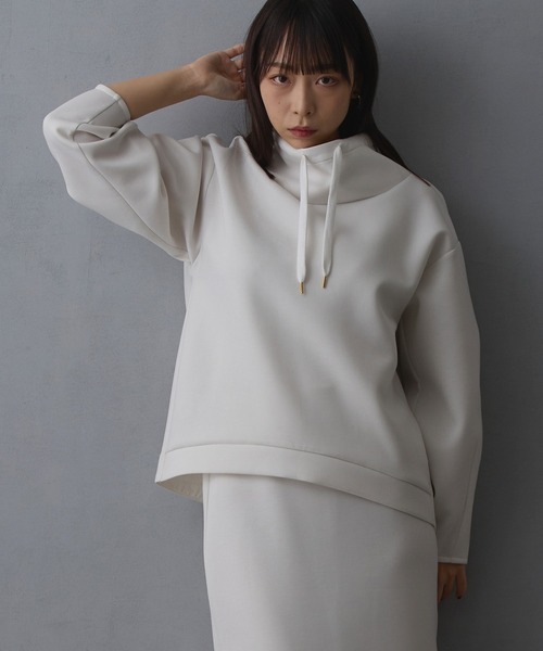 NICOLE white（ニコルホワイト） トレーナー スウェット バックタック