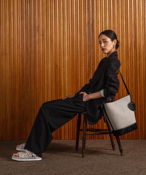 CHARLES ＆ KEITH（チャールズ&キース） ショルダーバッグ バッグ