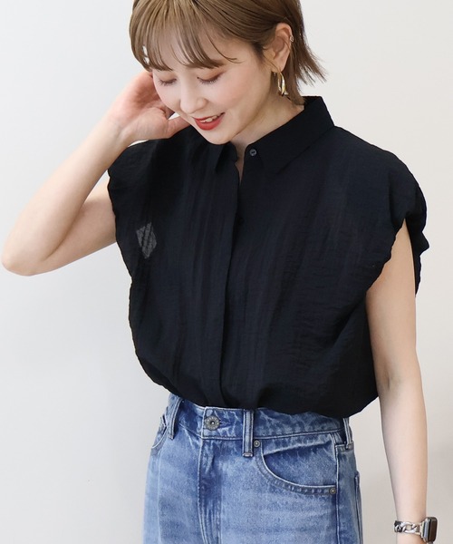 ✴︎AMERI  アメリヴィンテージ   バルーンスリーブ ブラウス　★美品 Ameri（アメリ）の「RIBBON LIKE BALLON SHORT TOP（シャツ/ブラウス