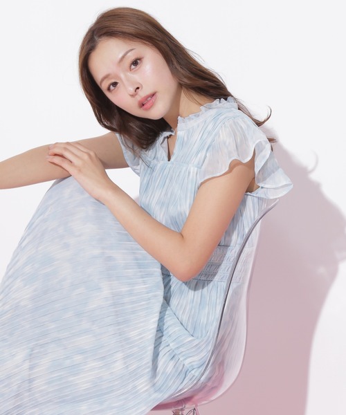 美品✦JILLSTUART　サイドスリット入シンプルデザインワンピース 楽天市場】サイドスリットキャミワンピース／ジル バイ ジル