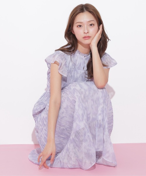 美品✦JILLSTUART　サイドスリット入シンプルデザインワンピース 楽天市場】サイドスリットキャミワンピース／ジル バイ ジル