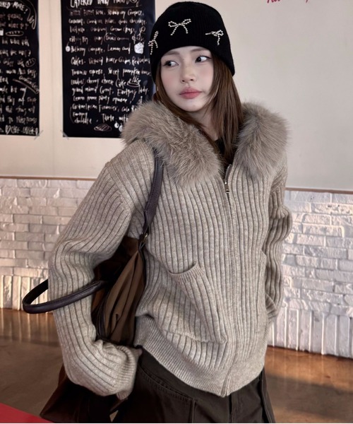ViViDAY カーディガン エコファーフード付きニットカーデガン
