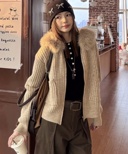 ViViDAY カーディガン エコファーフード付きニットカーデガン