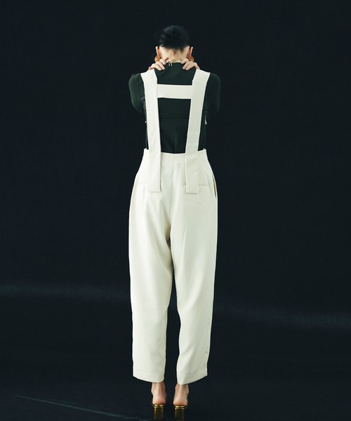OMMO（オーエムエムオー） パンツ TUCK SHOULDER BELT PT レディース