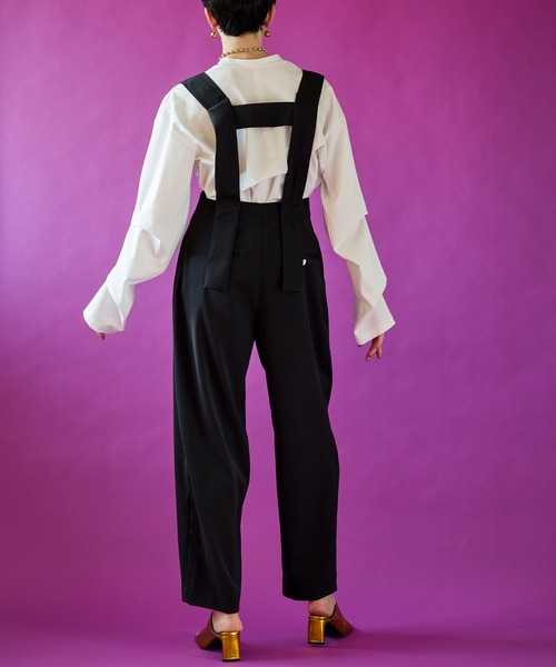 OMMO（オーエムエムオー） パンツ TUCK SHOULDER BELT PT レディース