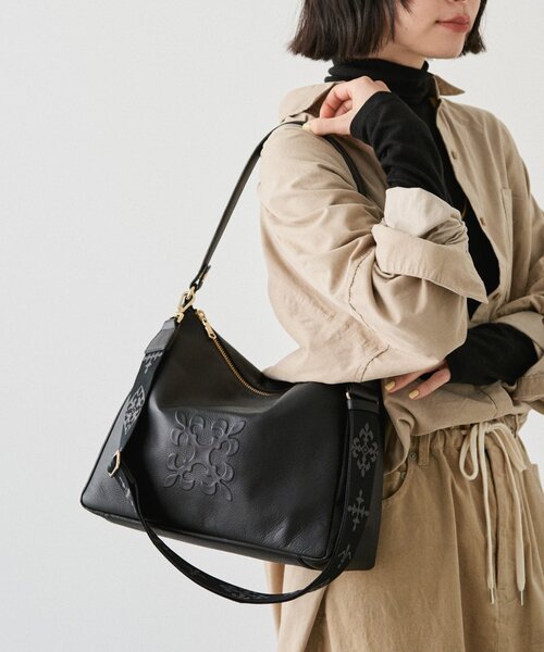 【極美品】24SS ラシット ハンドバッグ　ショルダーバッグ　2way 本革 russet（ラシット） ショルダーバッグ バッグ レザー2WAYショルダー