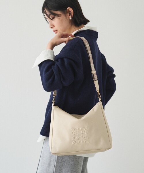 russet（ラシット） ショルダーバッグ バッグ エンボスモノグラム2WAY