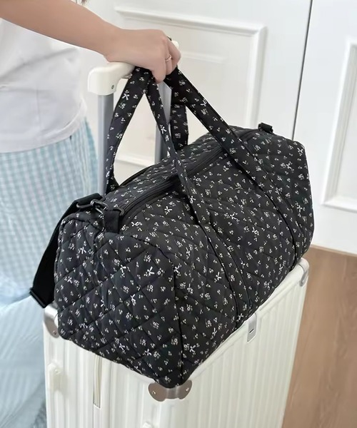ハンドメイド キルティング ボストンバッグ 花柄 2点セットとボディバッグ shopnikoniko（ショップにこにこ） スーツケース ボストンバッグ 小花
