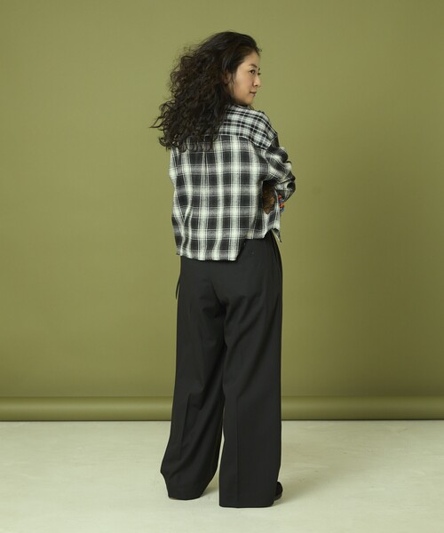 「Freada」 長袖シャツ ONE SIZE ブラック レディースの画像