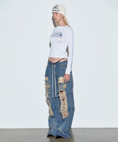 「SCULPTOR」 デニムパンツ MEDIUM ホワイト系その他 レディースの画像