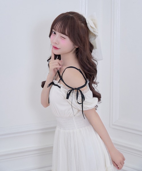 Honey Cinnamon（ハニーシナモン） ワンピース 半袖 ドットチュール
