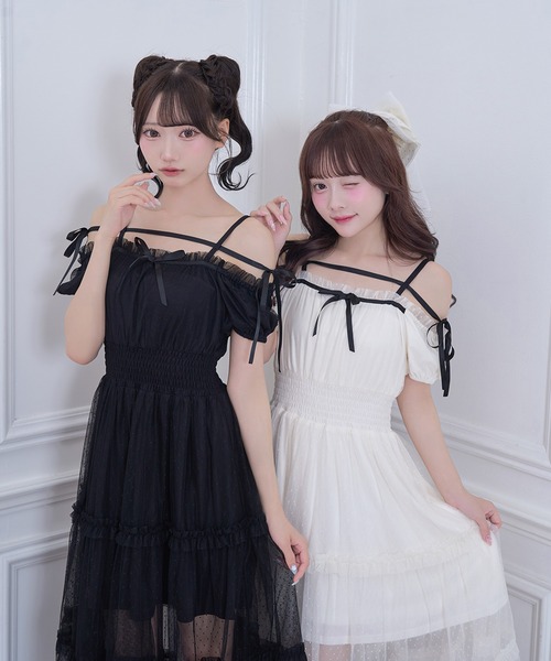 Honey Cinnamon（ハニーシナモン） ワンピース 半袖 ドットチュール