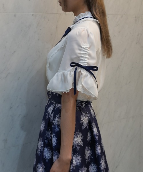 axes femme POETIQUE ブラウス シャツ リボンブローチ付き姫袖風BL