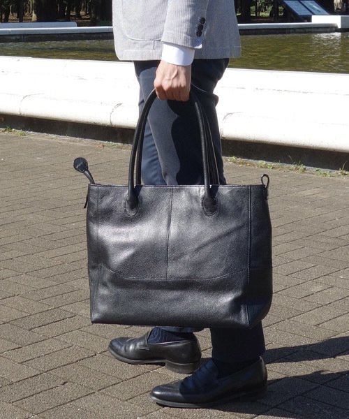 P.I.D トートバッグ ピーアイディー「P.I.D」レザートートバッグ