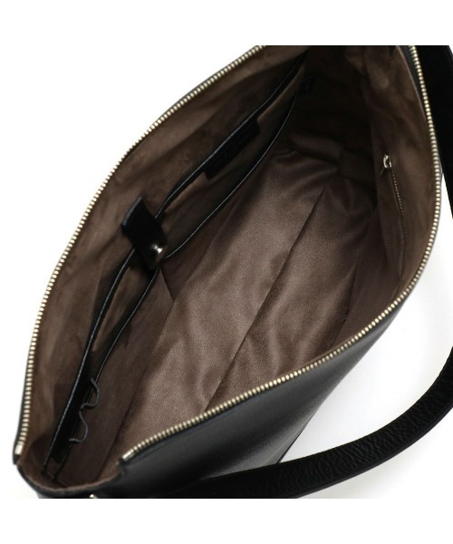 PELLE MORBIDA（ペッレ モルビダ） ショルダーバッグ Maiden Voyage