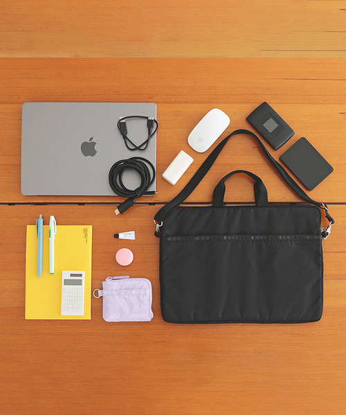 ＜lesportsac レスポートサック＞LAPTOP CASE パソコンケース Amazon.co.jp: [レスポートサック] 公式 パソコンケース