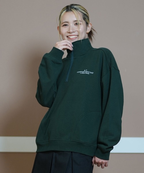 Riisa Naka グラフィックトレーナー 001_sns.jpg