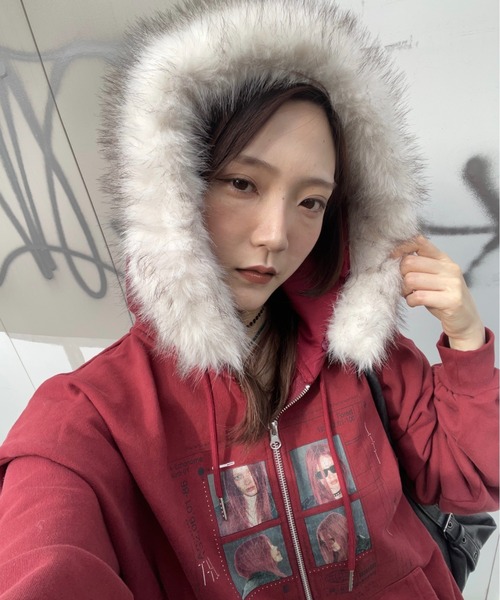 jeanasis 25quee カコウプリントZIPパーカー ファー 新品 JEANASIS（ジーナシス） パーカー 「25quee」カコウプリントZIP