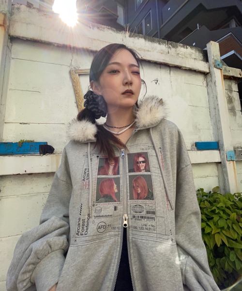j2nni5 ジェニ　パーカー　L 新品 BLACKPINK - J2NNI5 ジェニー 写真展 パーカー Sの通販 by