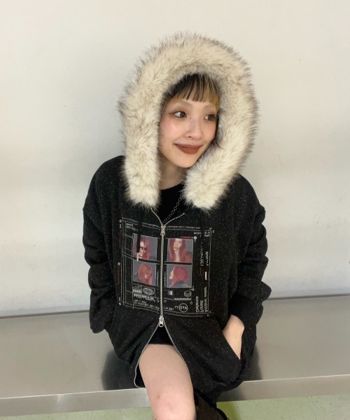 JEANASIS（ジーナシス） パーカー 「25quee」カコウプリントZIP