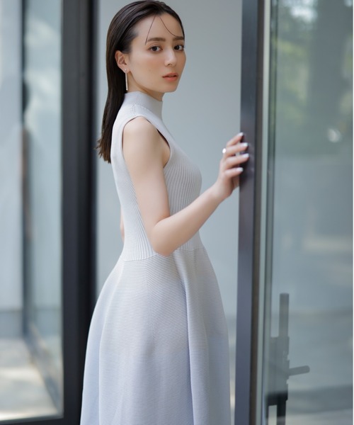 新品】anuans ノースリーブ ベスト タグなし フリーサイズ anuans（ア