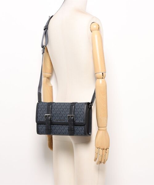 MICHEAL KORS メンズ ボディバック 公式アウトレット】クロスボディバッグ・斜め掛けバッグ | メンズ