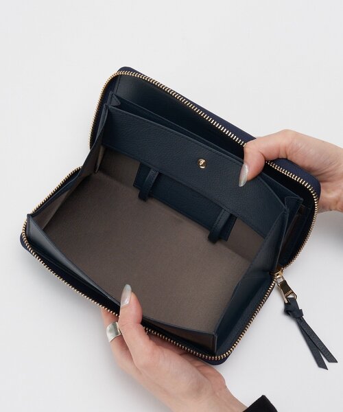 russet（ラシット） 財布 エンボスモノグラム多機能ウォレット