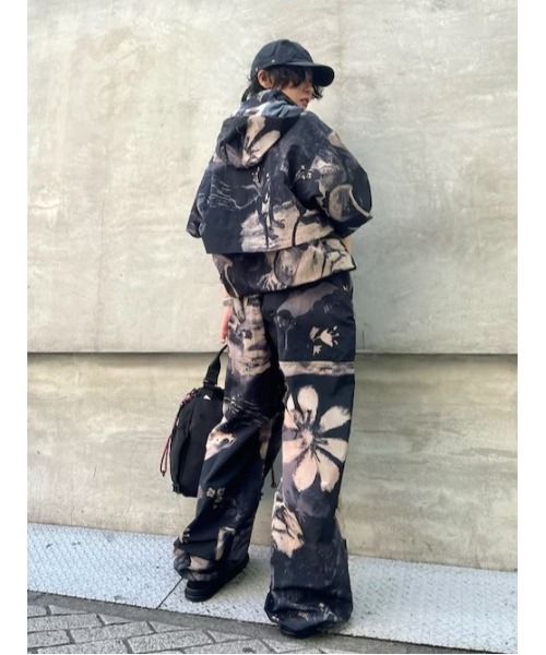 デシグアル カモフラージュ柄 ミリタリージャケット Desigual（デシグアル） コート ジャケット カモフラージュ ウィンド