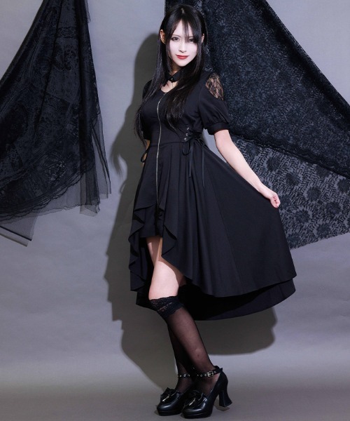 NIBBLE POISON（ニブルポイズン） ワンピース 半袖 フィッシュテール