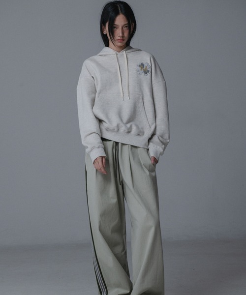 Mars en Avril パーカー クローバーフーディースウェットパーカー