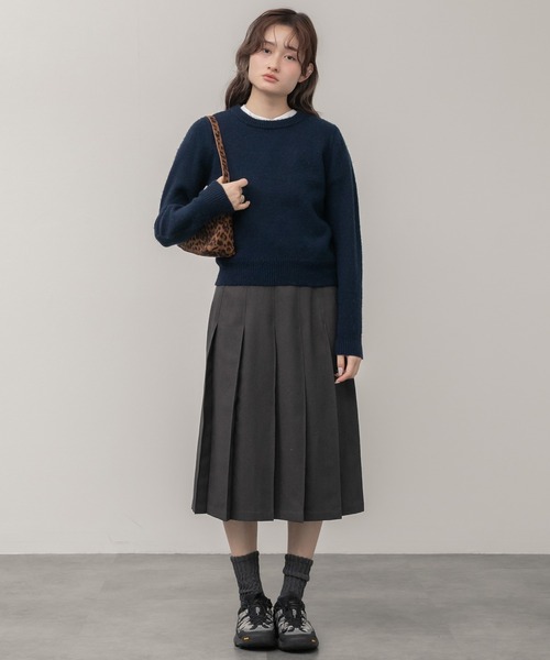 Bibiy ネイビー クロップドニットセーター　完売品 HEILIS（ヘイリス） ニット セーター 「新色追加」クルーネック