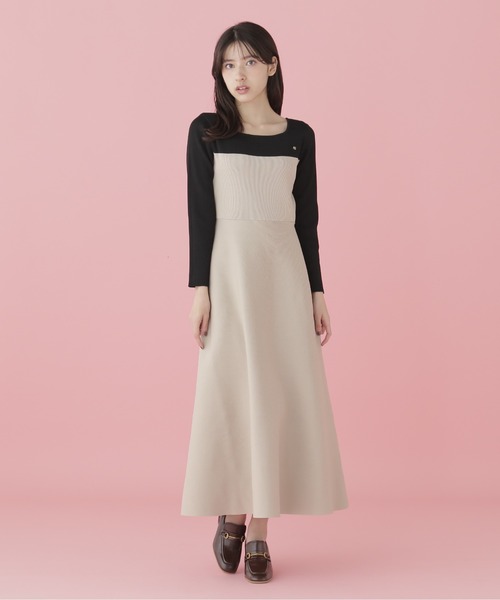 人気 ブランド チェック by JILL STUART バイカラー総針フレアニット ワンピース ワンピース