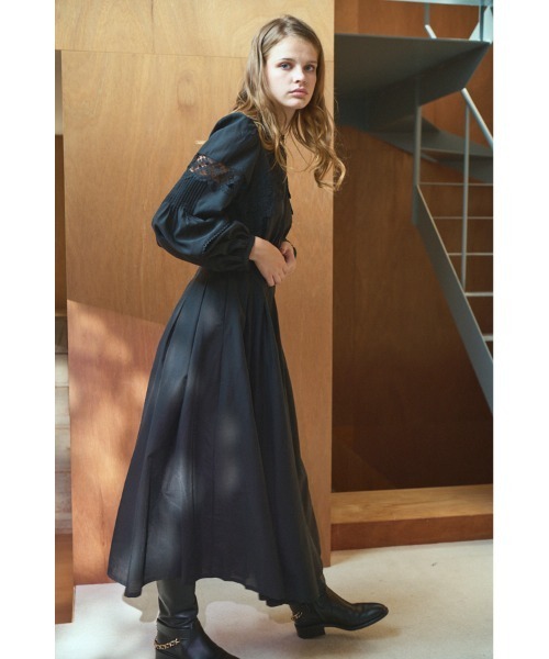 Estella.K ワンピース Bibi Lace-trimmed dress 切り替えレースドレス