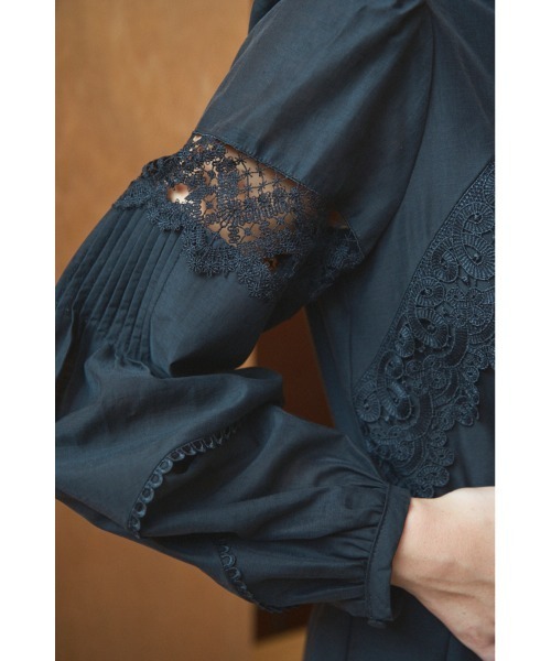 Estella.K ワンピース Bibi Lace-trimmed dress 切り替えレースドレス