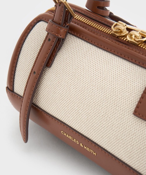 追跡★Charles&Keith 2WAY Enola キャンバス ボウリングバッグ CHARLES ＆ KEITH ショルダーバッグ バッグ Enola エノラ