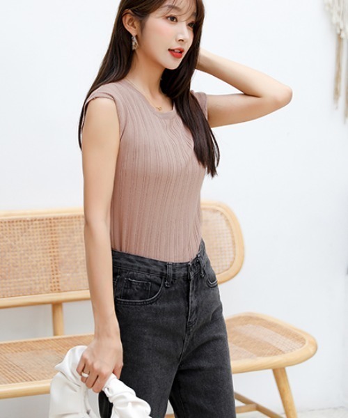 新品✨FRAMeWORK✨モノトーンプリントフレンチスリーブT classicalelf（クラシカルエルフ） tシャツ 上品フェミニンに決まる