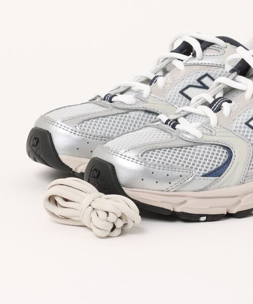 New Balance シルバー スニーカー New Balance 「New Balance」 ローカットスニーカー 25.5cm