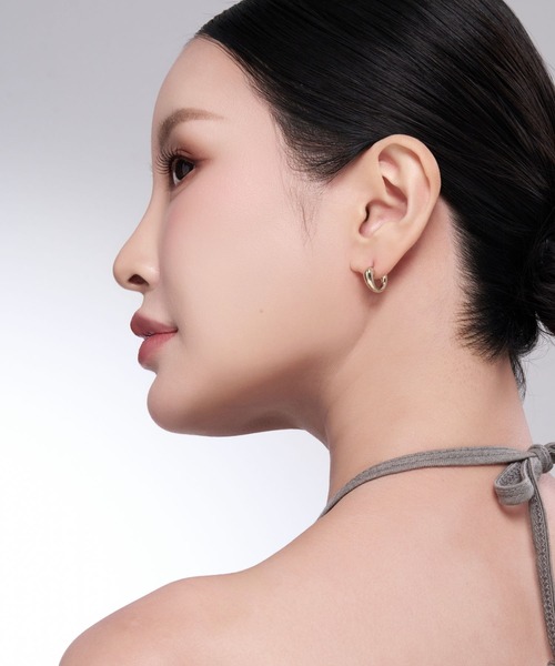 ピアス Drop Curve Hoop Pierce / 金属アレルギー対応 レディースの画像