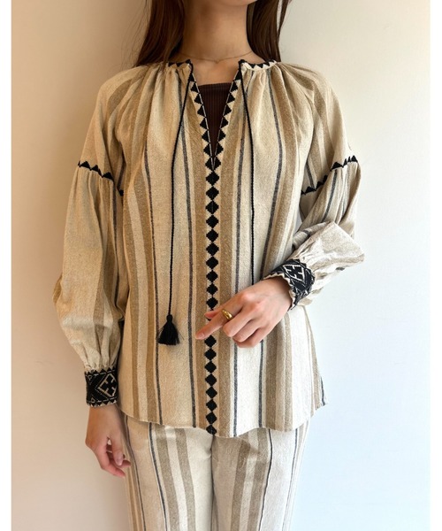 C.SILK STRIPE EMB TOP レディース
