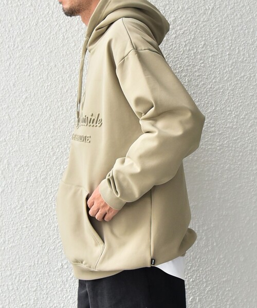 SHIPS any パーカー any: 「洗濯機可能」エンボスプリント ロゴ